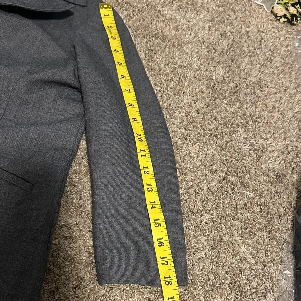 Kids‎ Gray Button-Up Blazer Size 8
